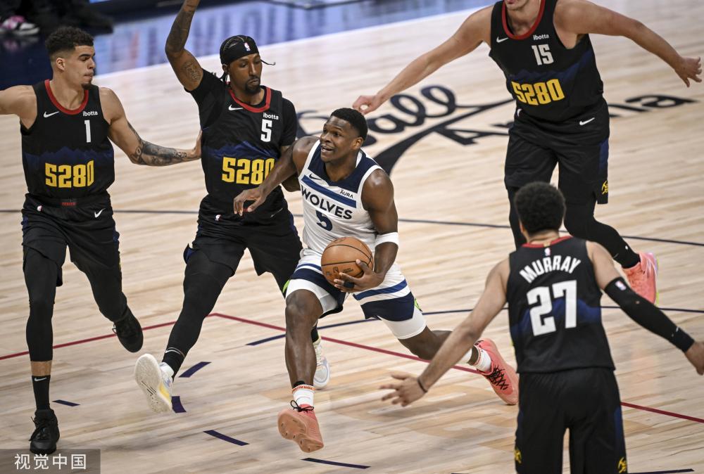 往伴随着艺 往伴随着艺